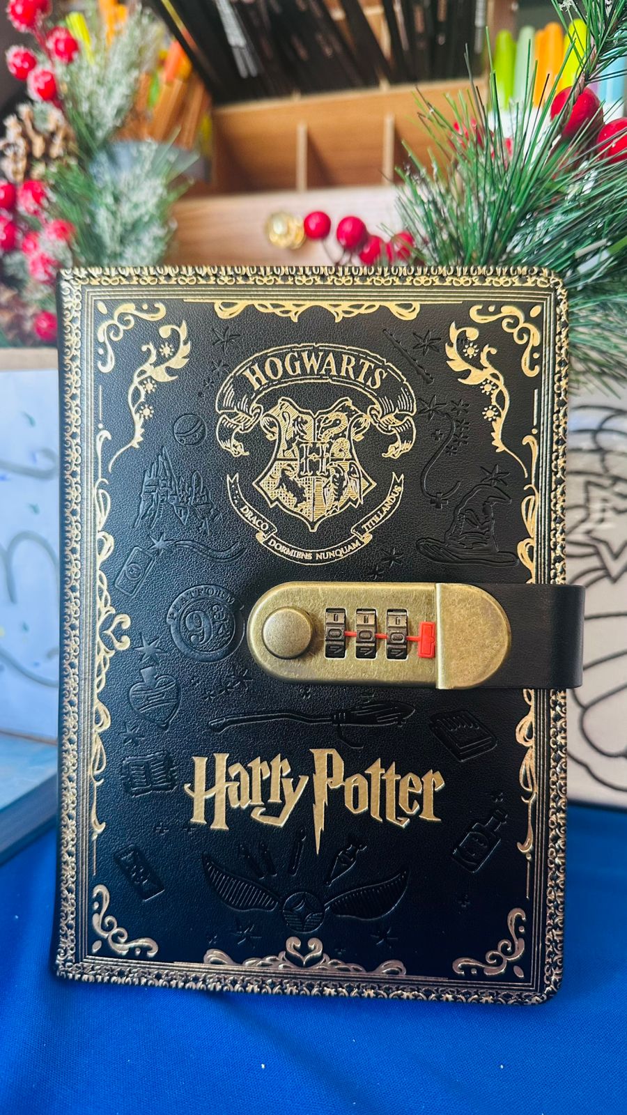 Libreta de casas de Hogwarts con Código